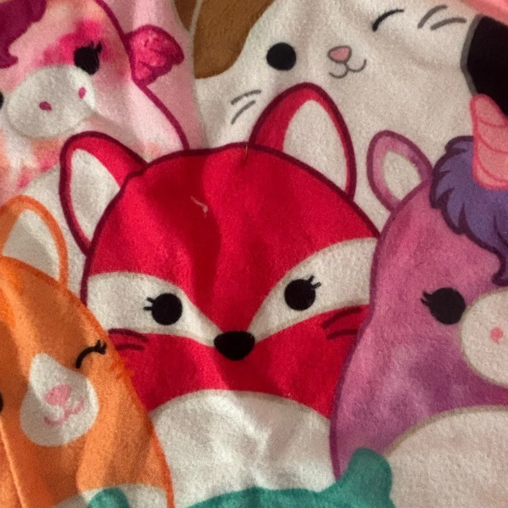 Bundle of 4 Girls Size Medium 7/8 Pajamas Set Squishmallow Trolls Care Bears